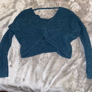 Kaisely Twist back cropped sweater